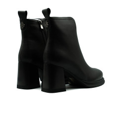 Zābaki sievietēm Cambell