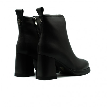 Zābaki sievietēm Cambell