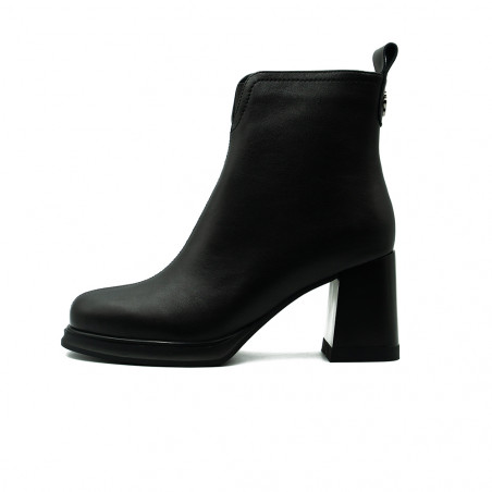 Zābaki sievietēm Cambell