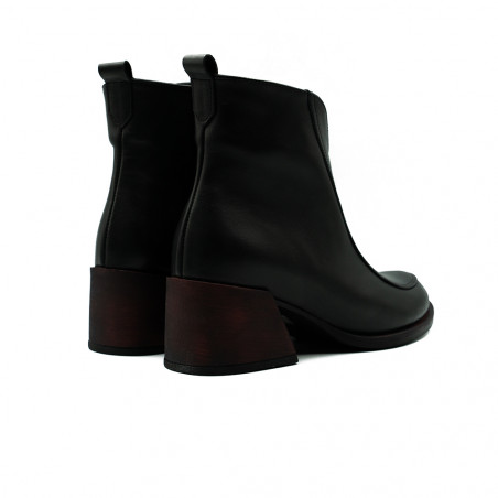 Guero sieviešu zābaki