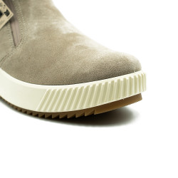 Ara sieviešu zābaki