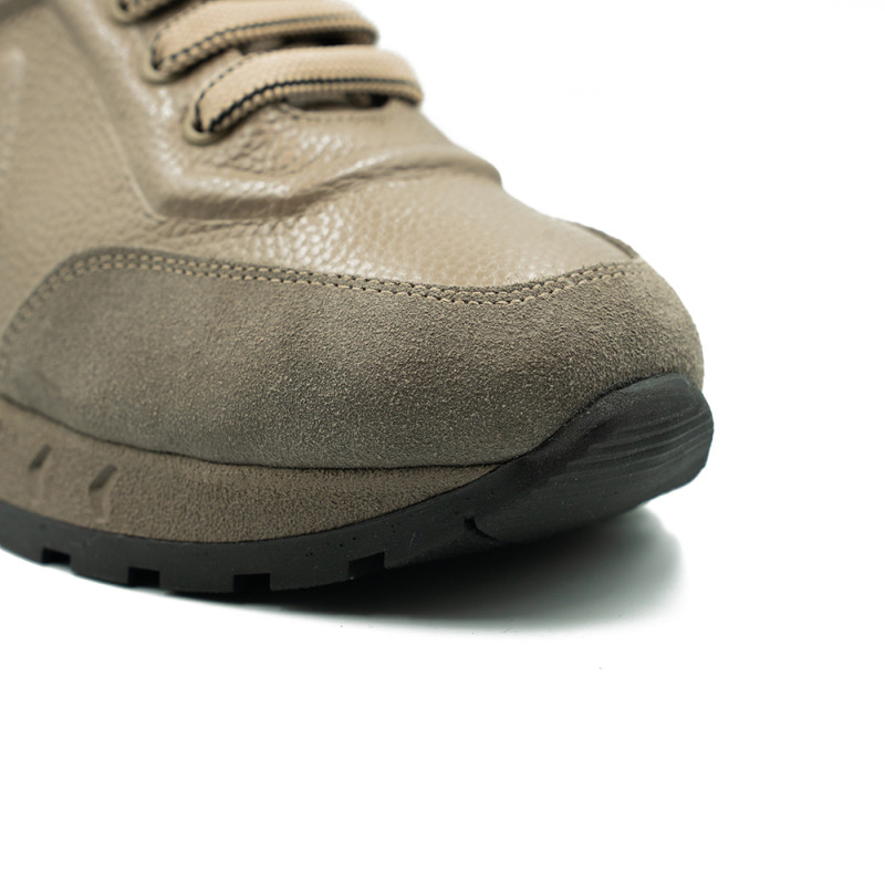 Nicolo Ferretti sieviešu sporta kurpes