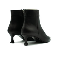 Nicolo Ferretti sieviešu zābaki