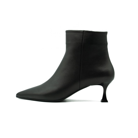 Nicolo Ferretti sieviešu zābaki