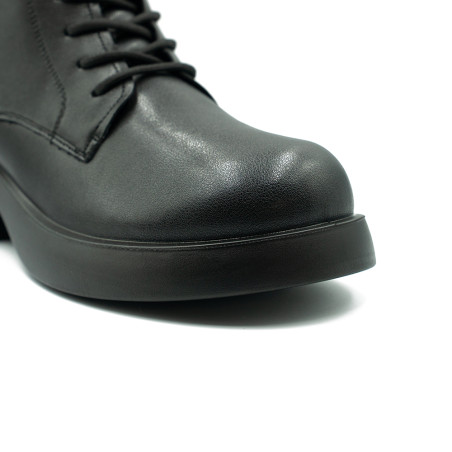 Loretta Vitalezābaki sievietēm