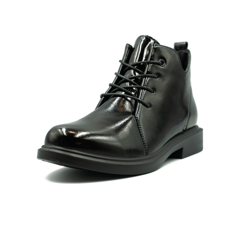 Loretta Vitalezābaki sievietēm