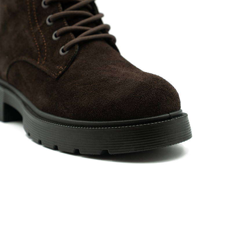 Loretta Vitalezābaki sievietēm