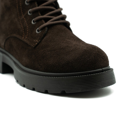 Loretta Vitalezābaki sievietēm