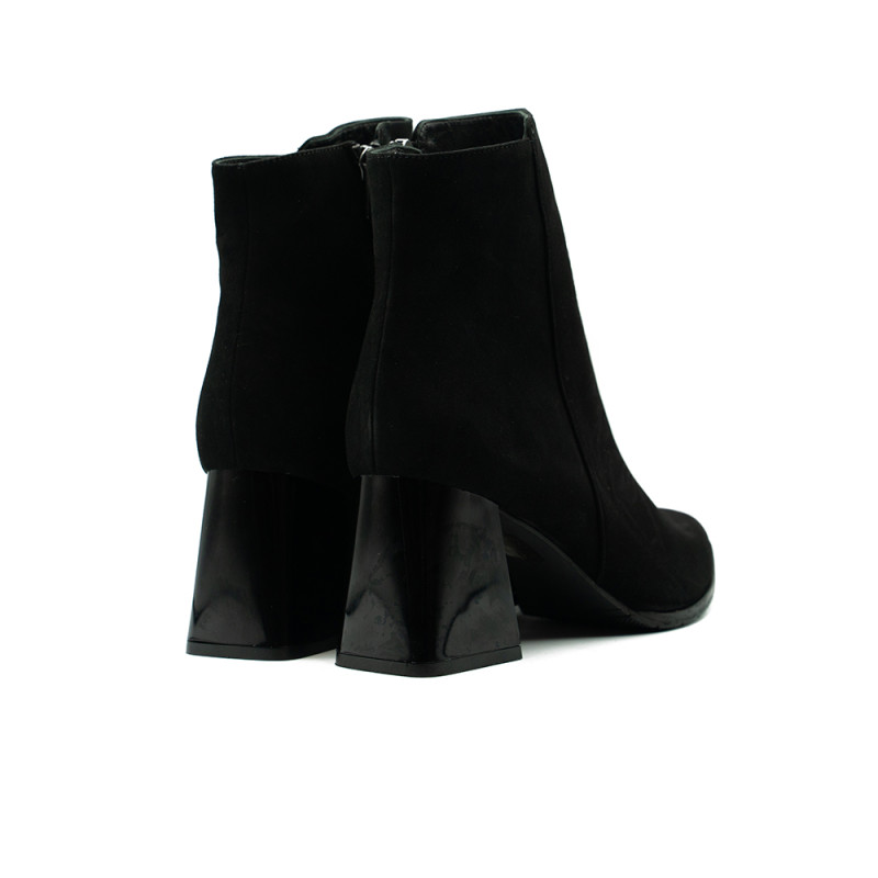 Nicolo Ferretti sieviešu zābaki