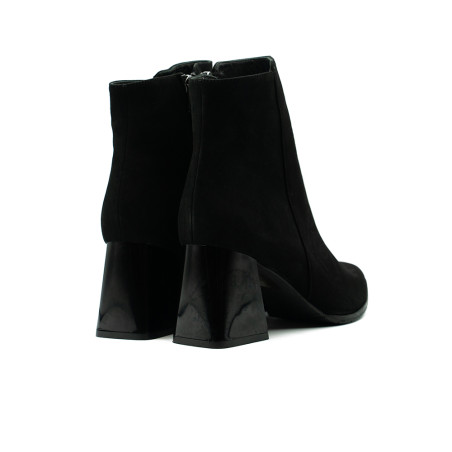 Nicolo Ferretti sieviešu zābaki