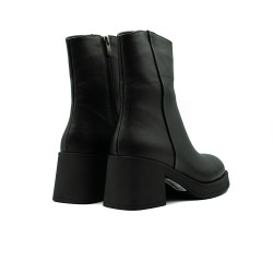 Nicolo Ferretti sieviešu zābaki