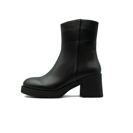 Nicolo Ferretti sieviešu zābaki